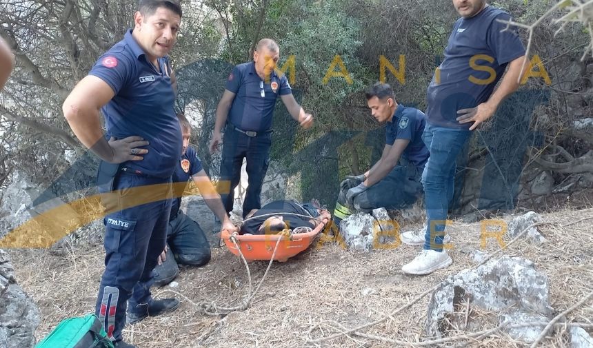 Manisa'da Kayalıklardan Düşen Taş Koleksiyonu Tutkunu Kişi Yaralandı (2)