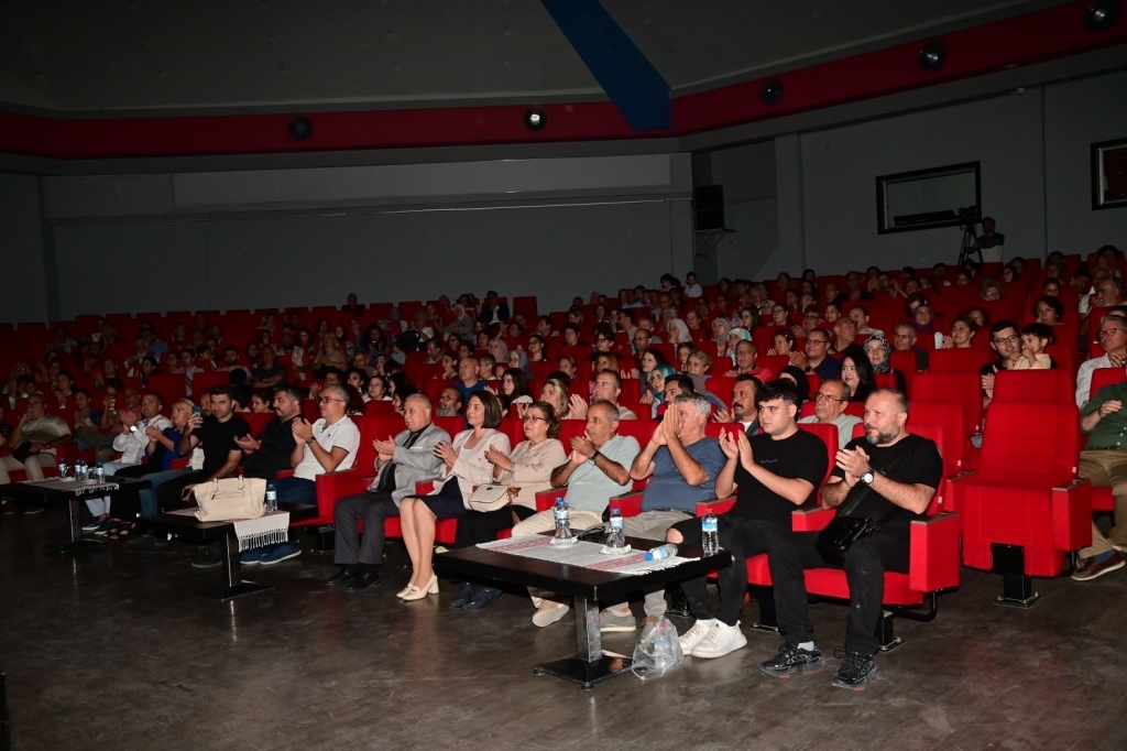 Manisa'da Neşet Ertaş Anıldı!4