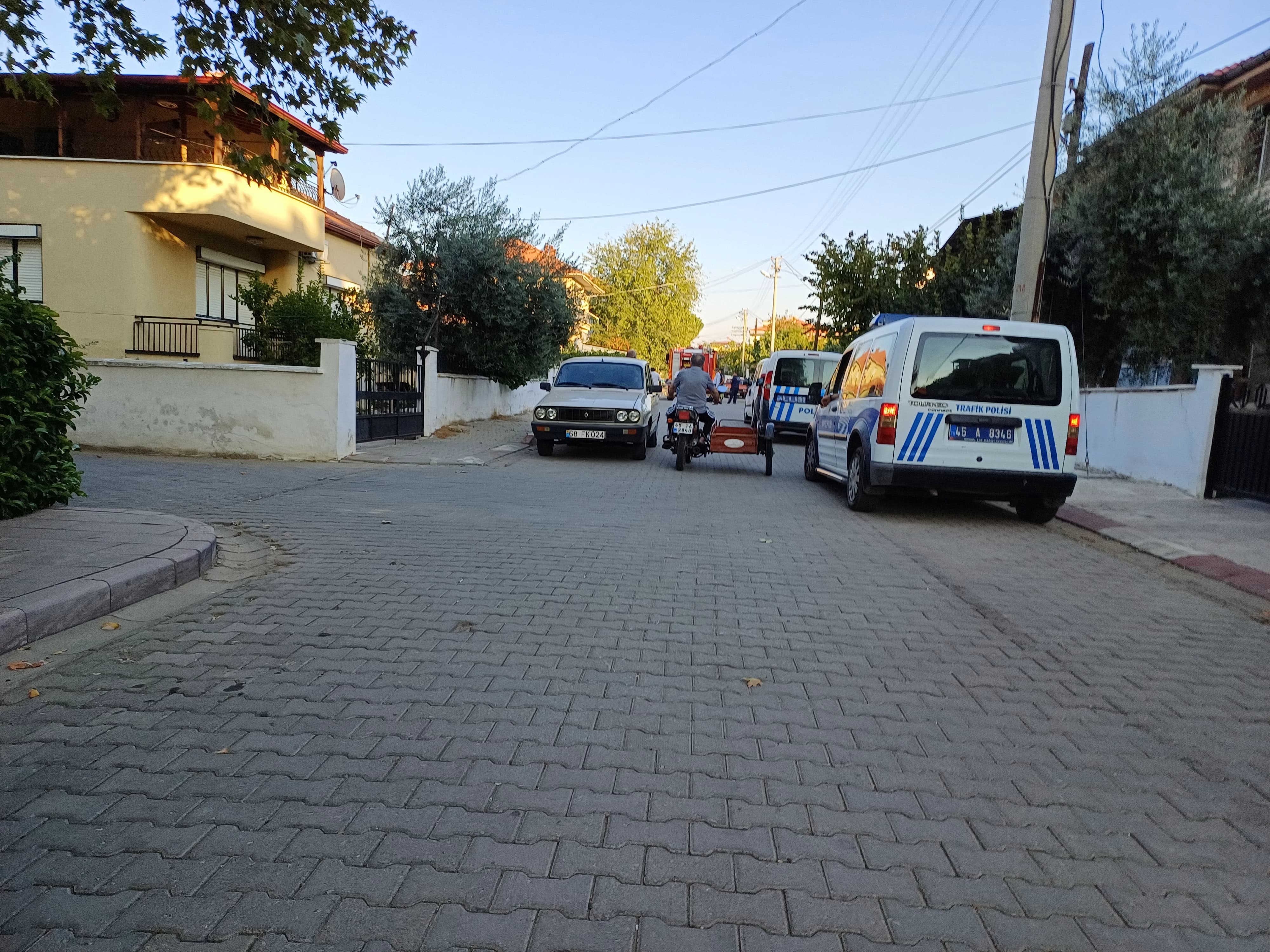 sarıgöl'de ev yangını-3