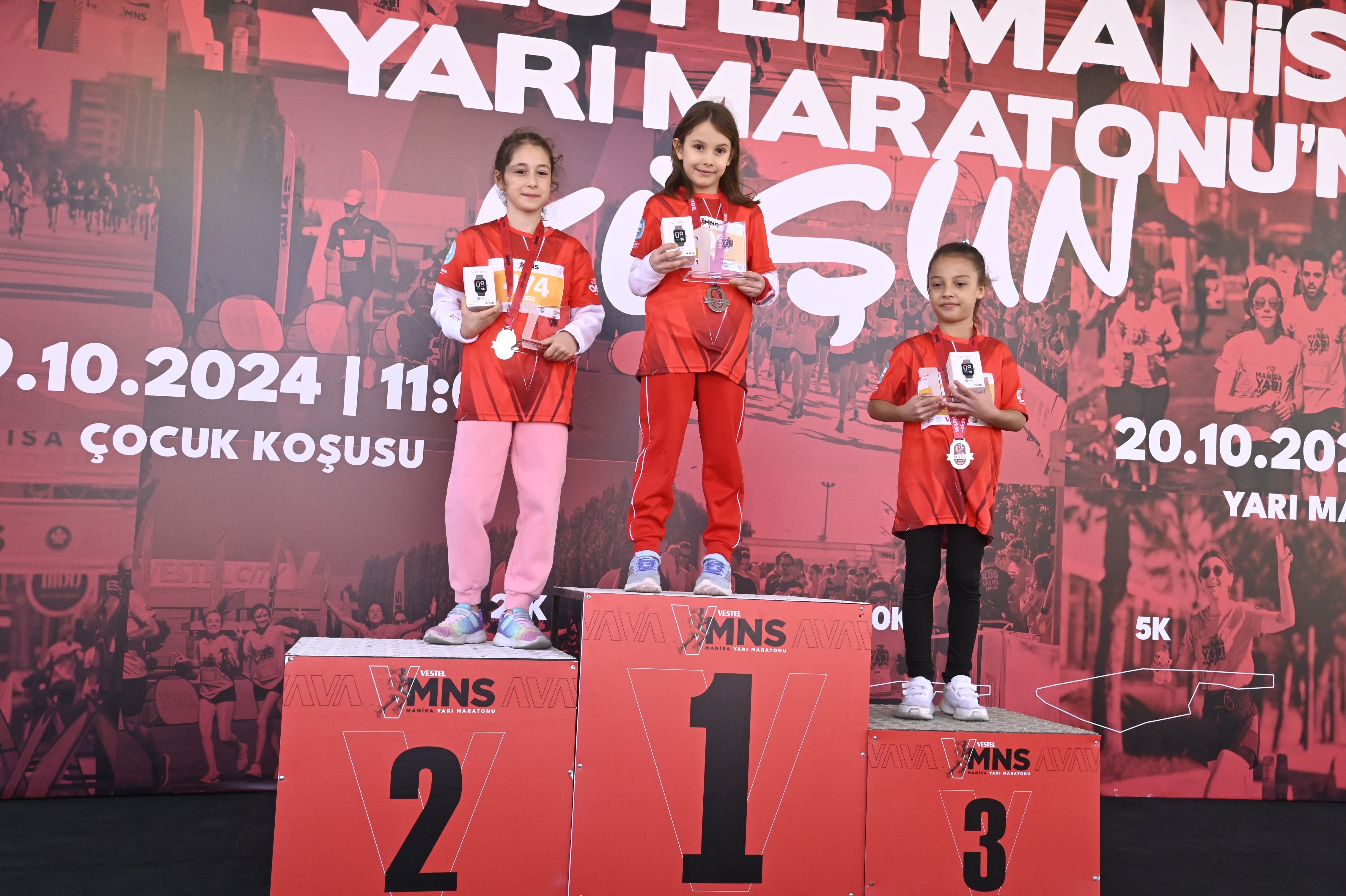 3. Uluslararası Vestel Manisa Yarı Maratonu Başladı-1