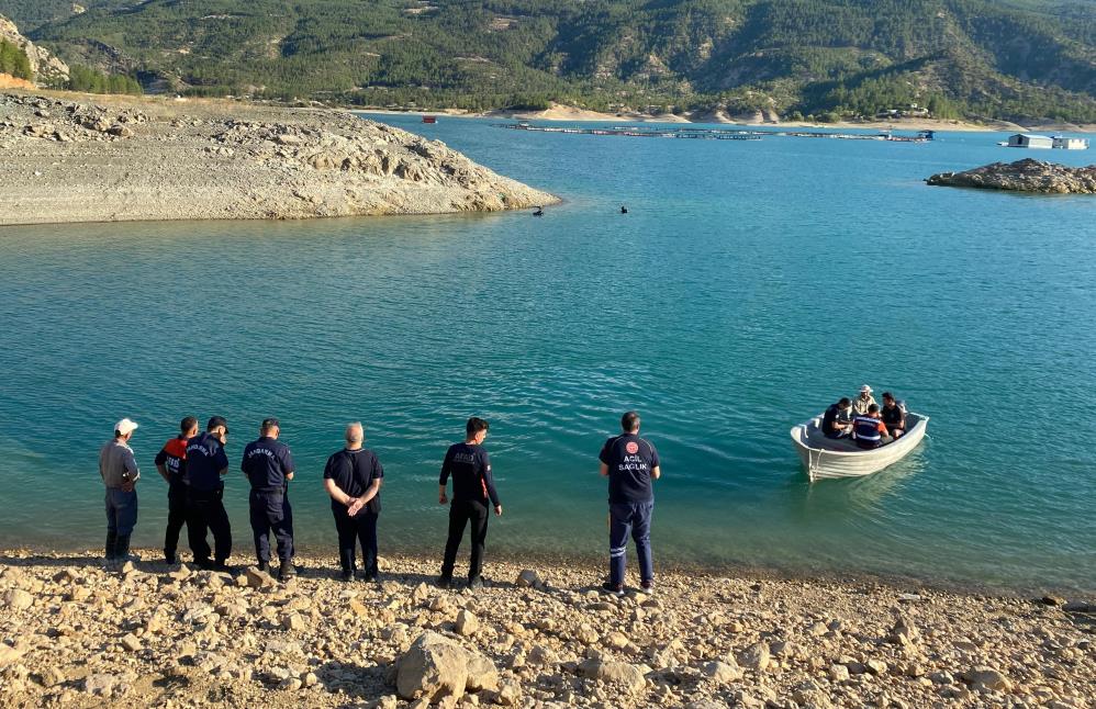 17 yaşındaki genç boğularak can verdi-2