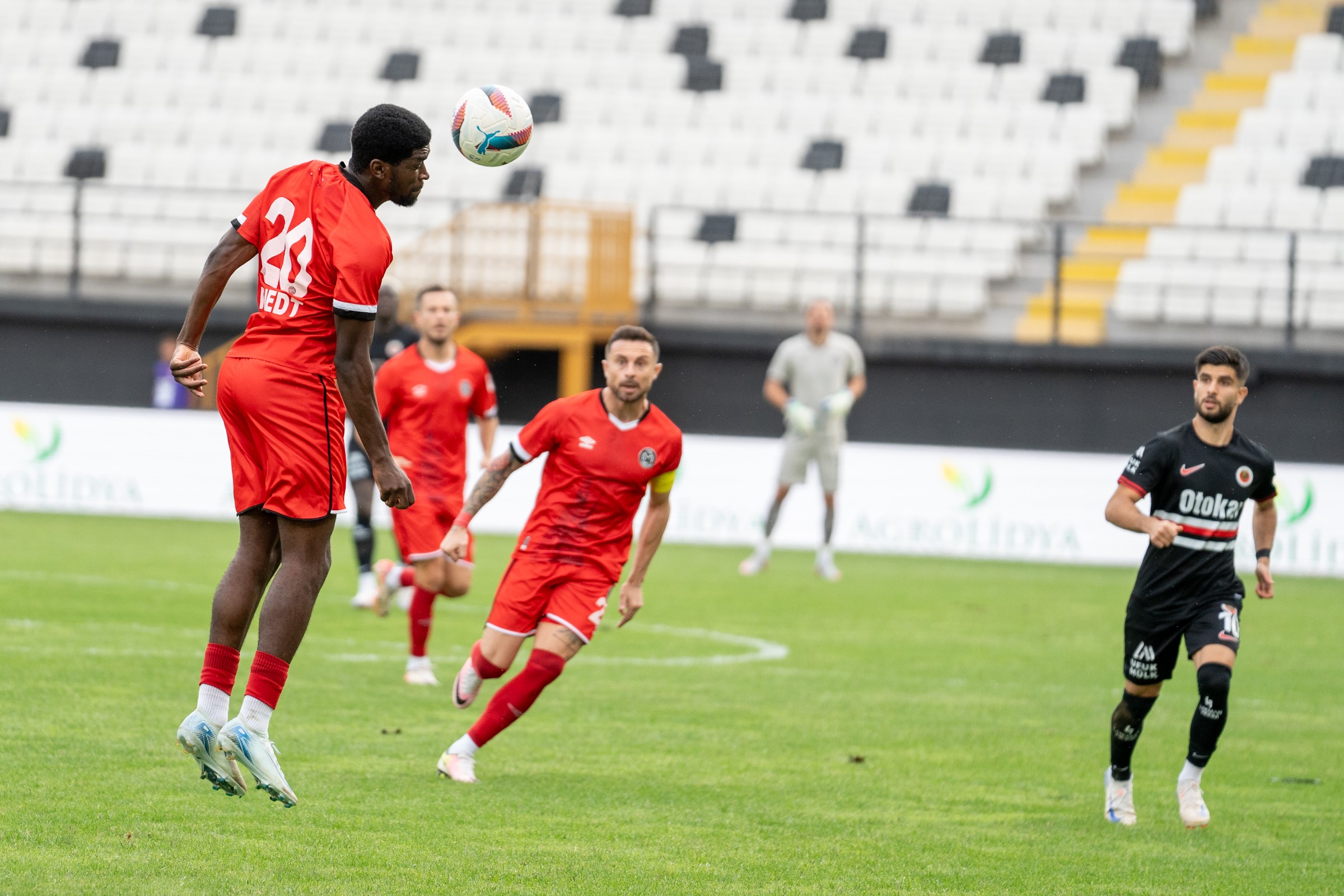 Manisa FK evinde tek attı 3 aldı-1