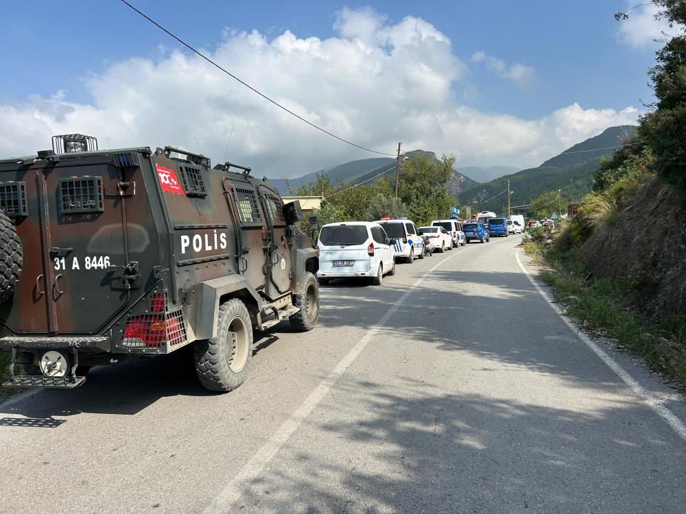 Eşini borç yüzünden tüfekle vurarak öldürdü!