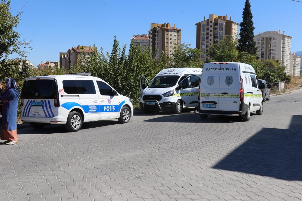 Denizli'de boş arazide insan kemikleri bulundu-1