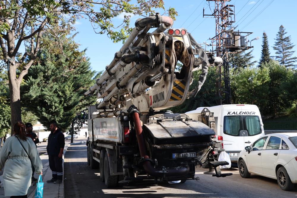 Yolun karşısına geçerken çarpılan adam hayatını kaybetti-1