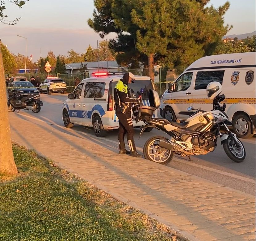 Bir kişi aracının içerisinde ölü bulundu!-1