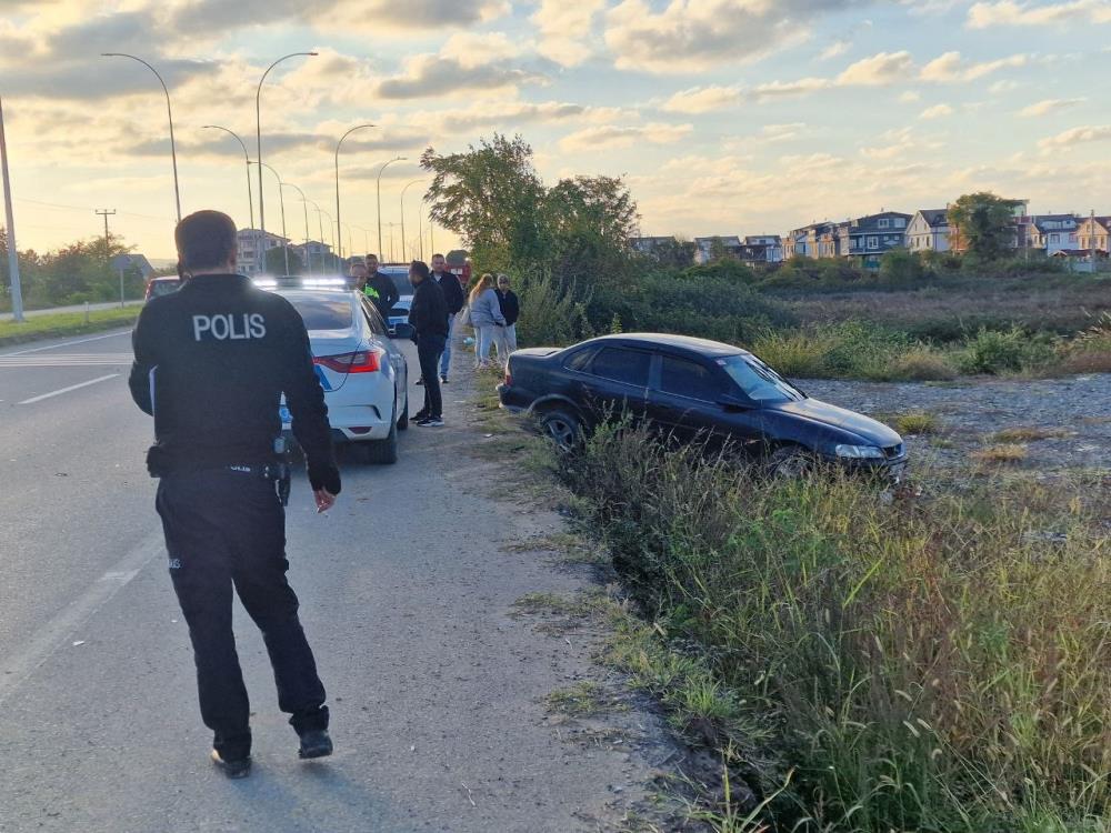 Kontrolden çıkan otomobil takla attı: 3 ağır yaralı