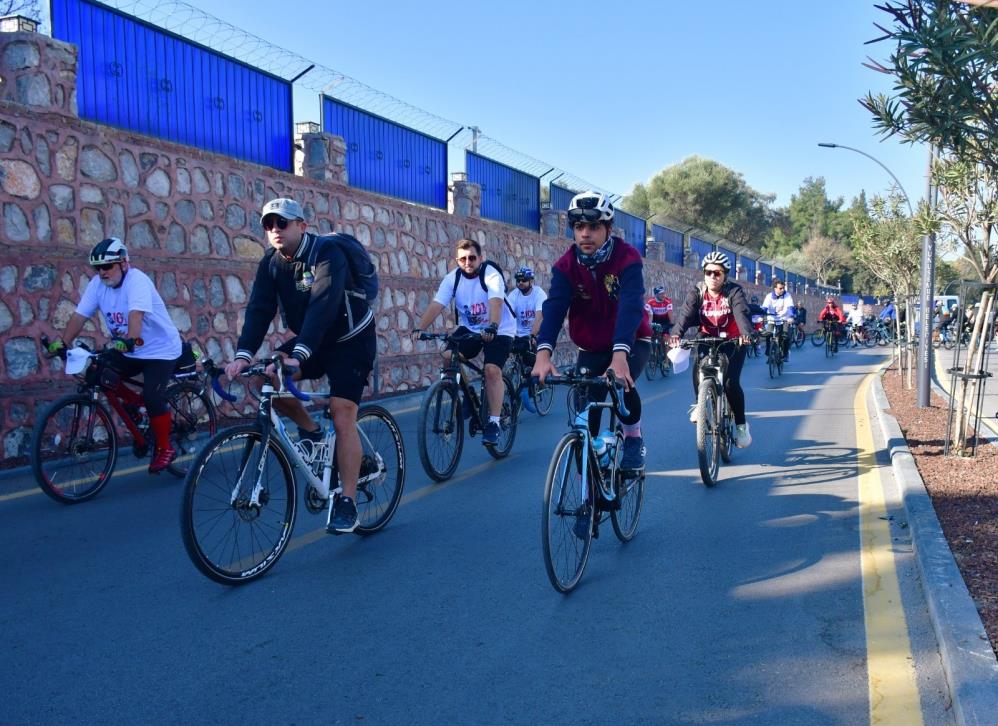 Manisa'da 101. yıla özel bisiklet turu düzenlendi