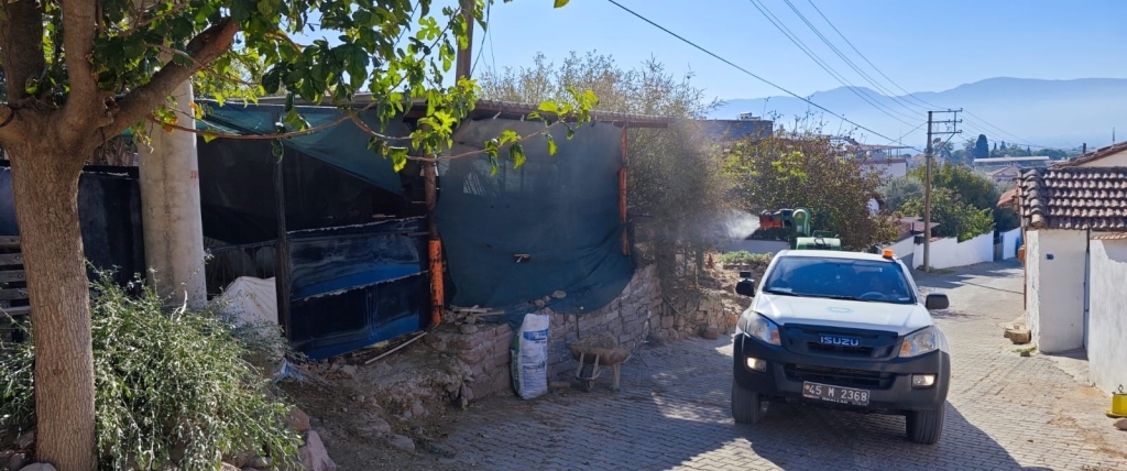 Manisa Büyükşehir, mavi dil hastalığıyla mücadelede vatandaşları bilgilendiriyor