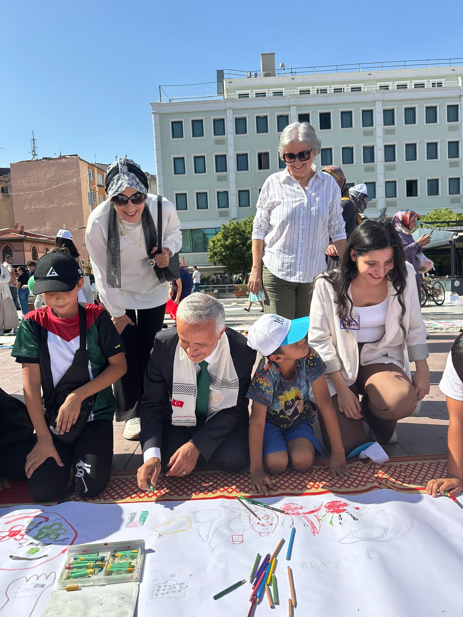 Manisa'da Filistinli Çocuklar İçin Çiz Etkinliği Düzenlendi (1)