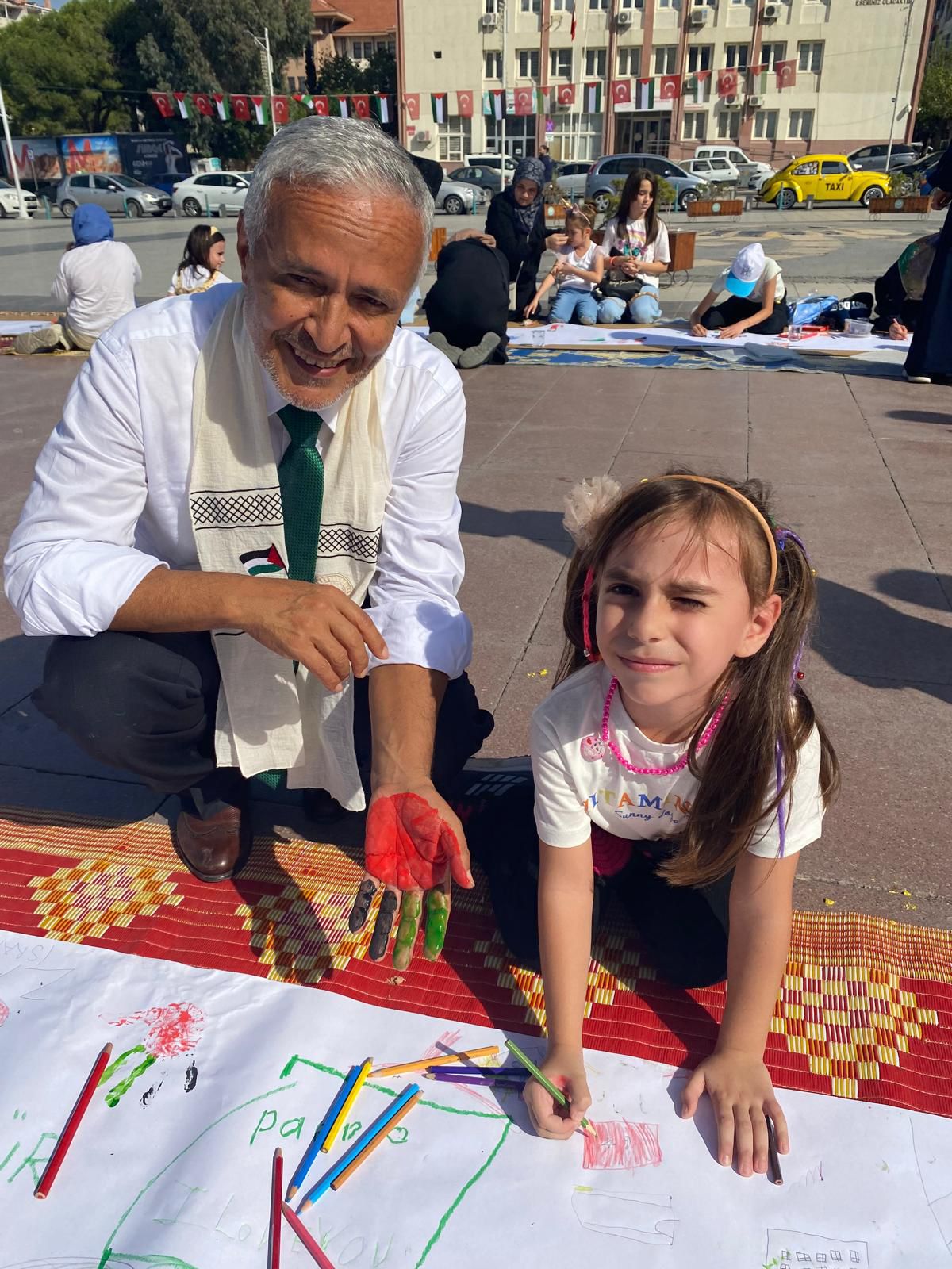 Manisa'da Filistinli Çocuklar İçin Çiz Etkinliği Düzenlendi (7)