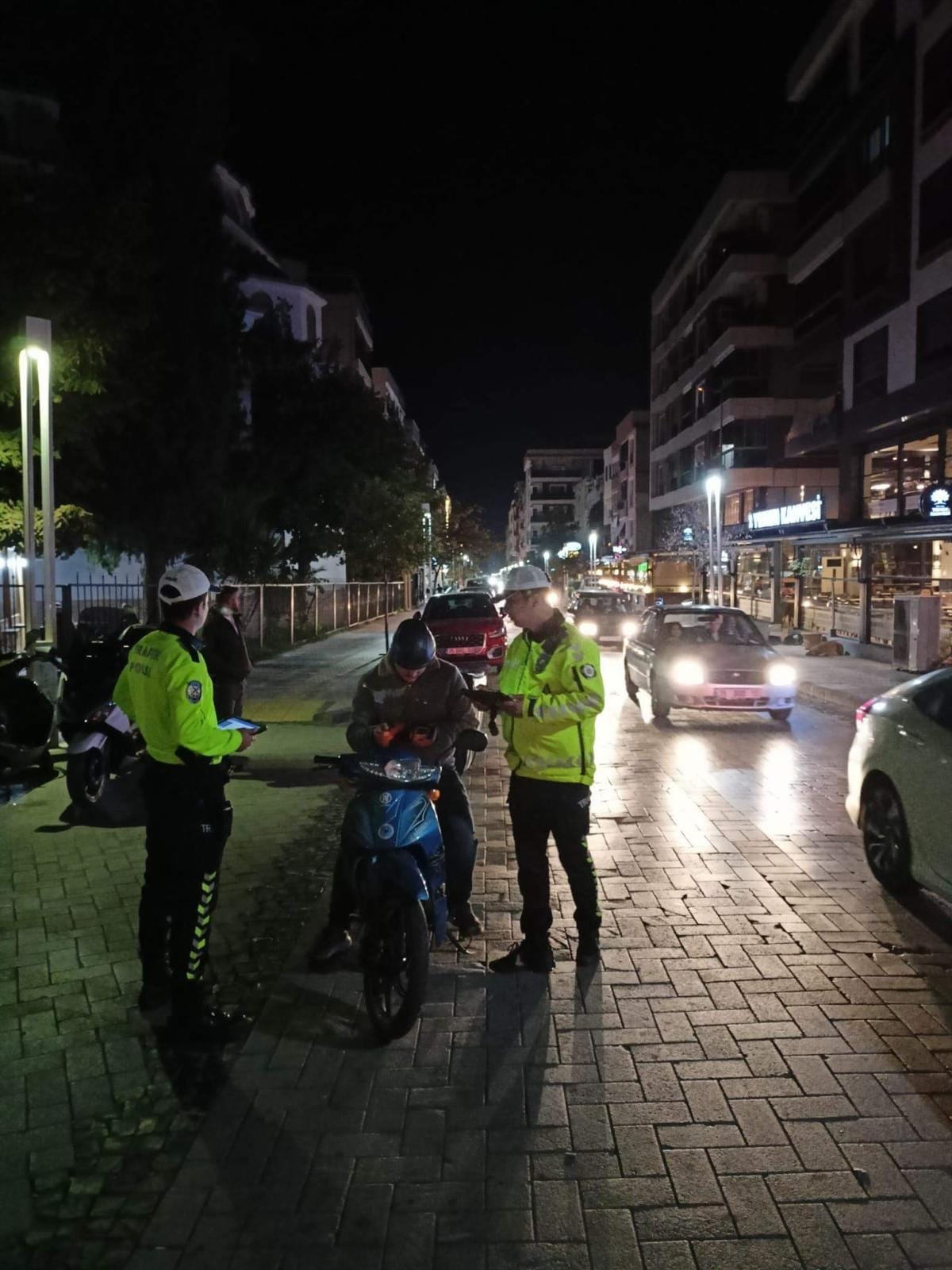 Manisa'da Motosikletlilere Denetim (1)