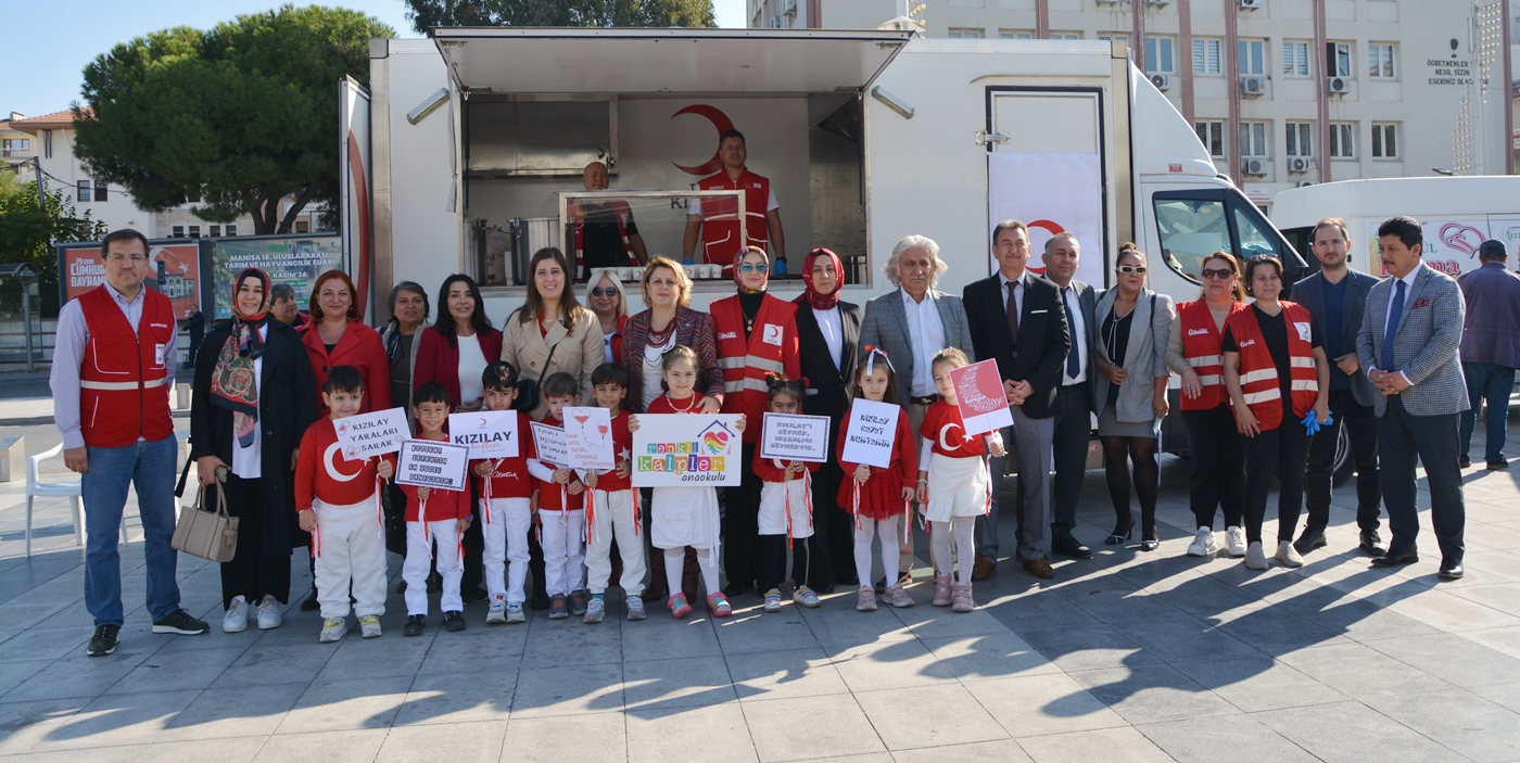 Şehzadeler'de Kızılay Haftası coşkusu-1