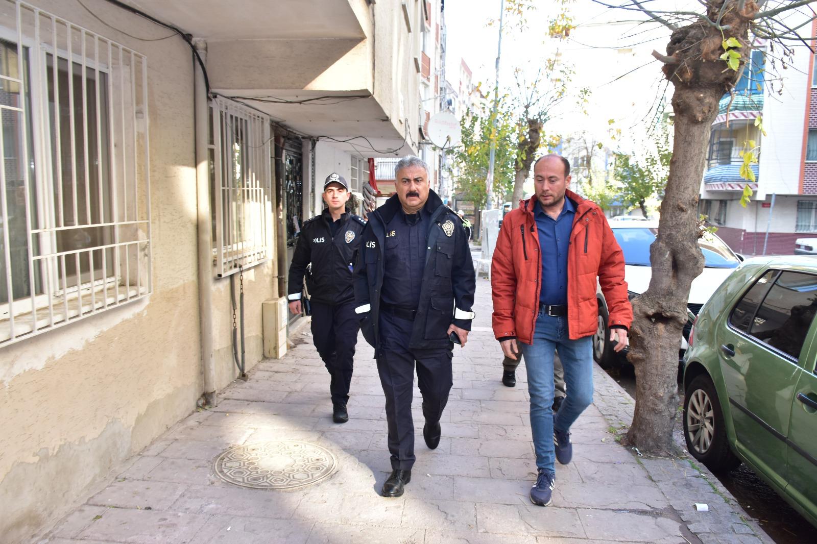 Manisa İl Emniyet Müdürü Aktaş, Şehitler Mahallesi'ni Ziyaret Etti