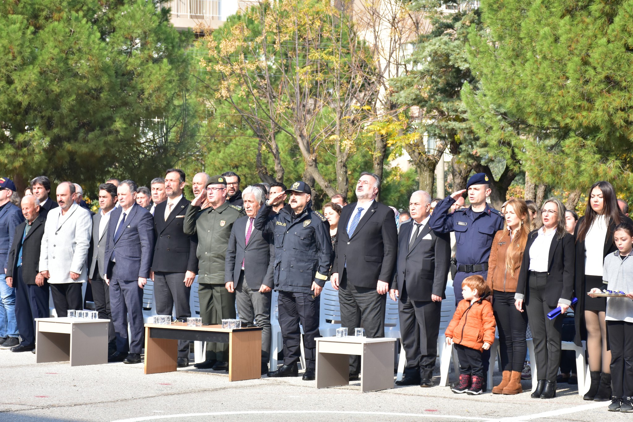 Manisa'da görevi başında şehit düşen Turan Sütçü'nün adı Laleli İlkokuluna verildi