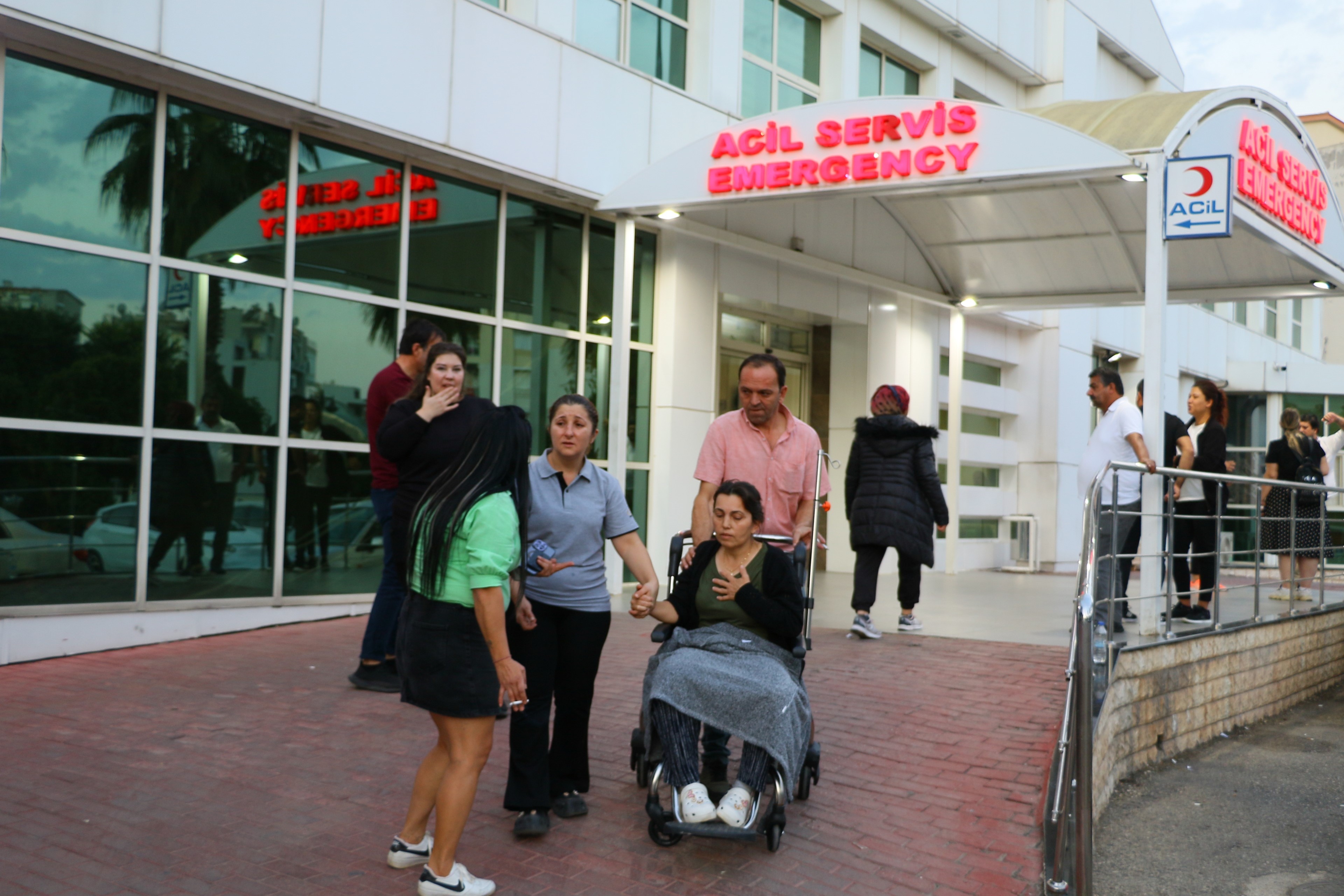 Ameliyat masasında hayatını kaybeden hastanın yakınları, doktordan şikayetçi oldu-2