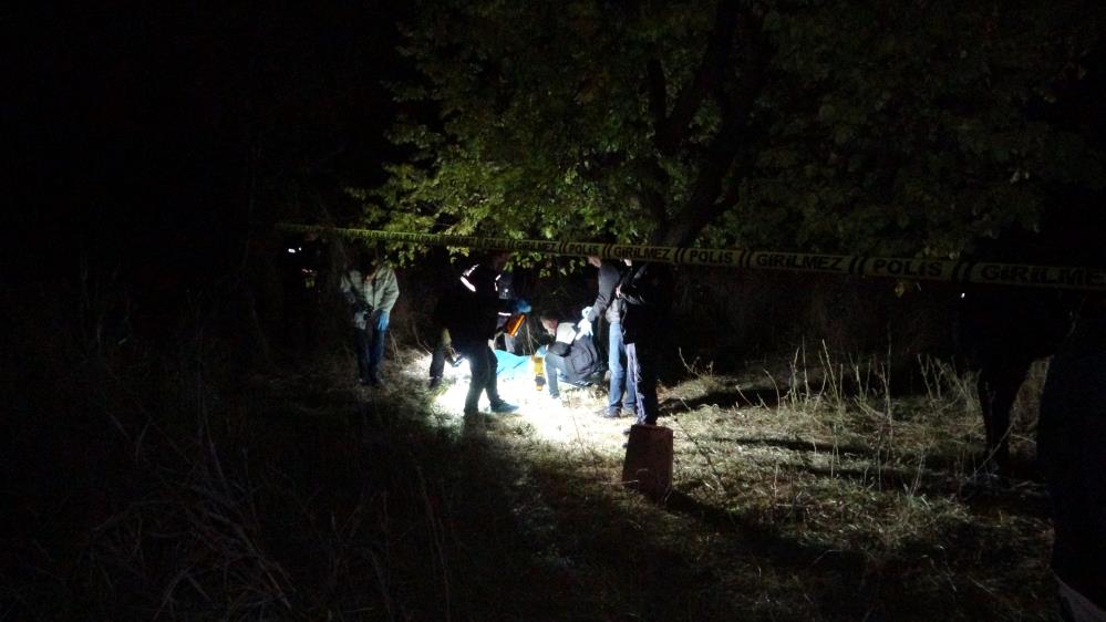 Hukuk fakültesi öğrencisi kayısı bahçesinde ölü bulundu