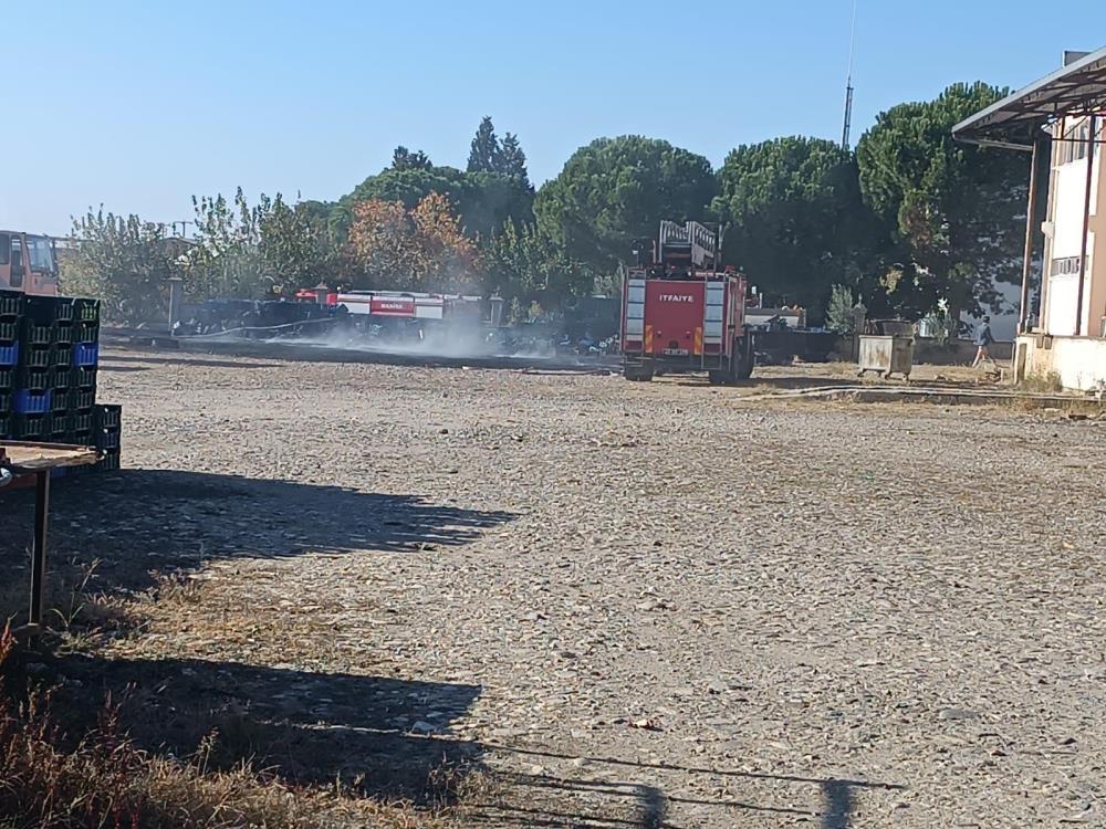 Alaşehir'de zeytin işletme fabrikasında yangın: 1 ölü