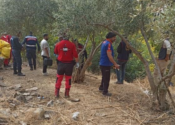 Uzun süre eve dönmeyen yaşlı kadın ölü bulundu