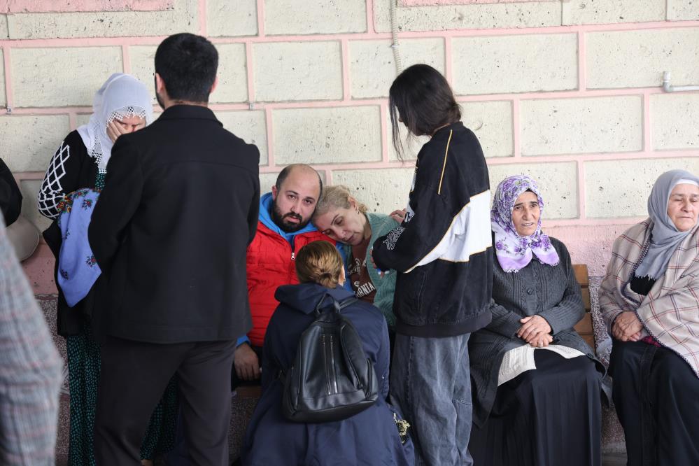 İlaçlama kurbanı Altay Toprak bebeğe acı veda: “Oğlumu öldürdüler”