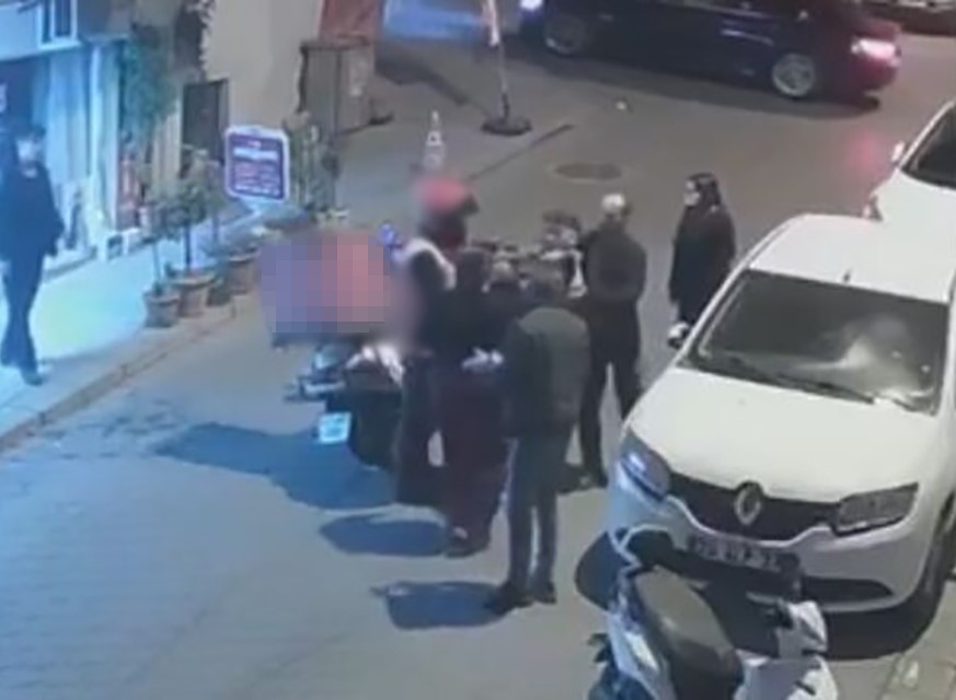 Denizli'de ters yönden seyreden motosiklet, çocuğa çarptı!