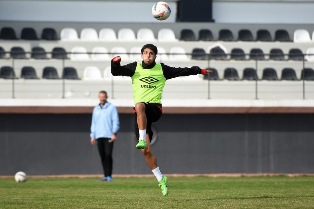 Manisa Fk , Amed maçı hazırlıklarını sürdürüyor-1