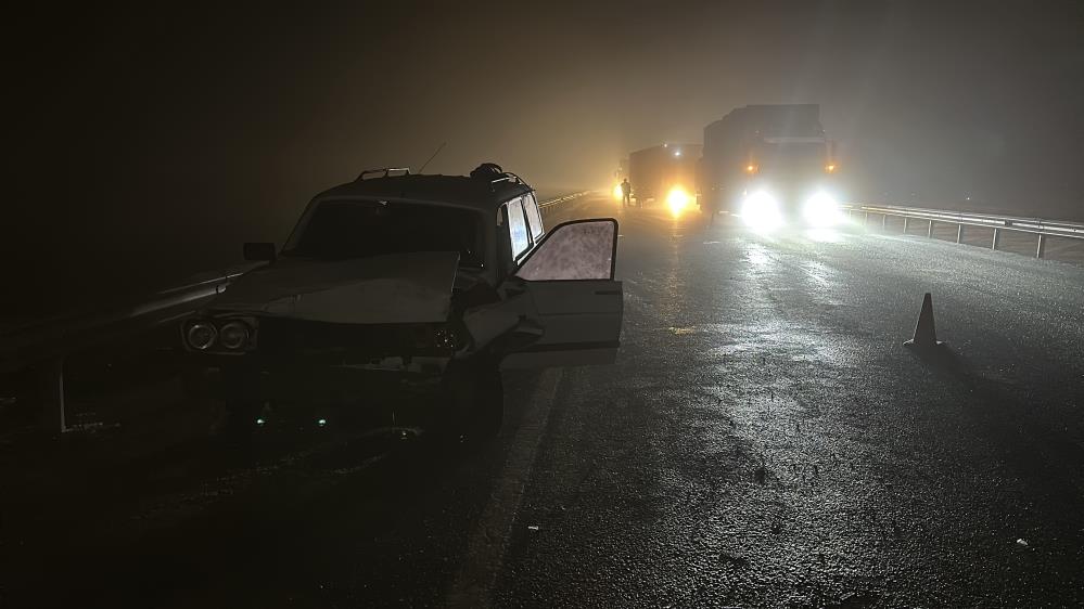 Şanlıurfa'da zincirleme kaza... Eski Milletvekili Adil Çelik'in de aralarında bulunduğu 8 kişi yaralandı