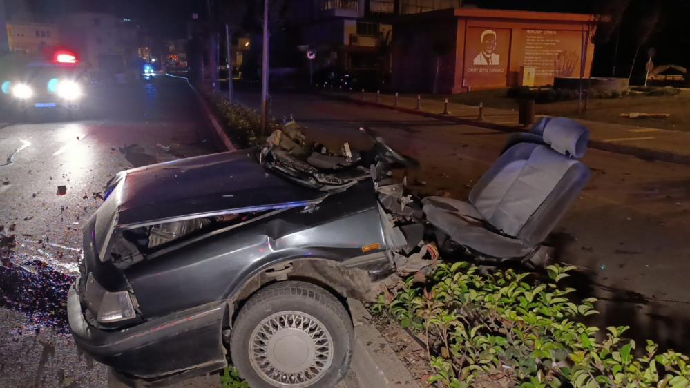 İkiye bölünen Tofaş'tan 17 yaşındaki genç kızın cansız bedeni çıkarıldı