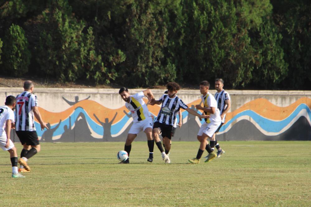 Hatay'da maçta çıkan ve tekmeli yumruklu kavgada 4 futbolcu yaralandı