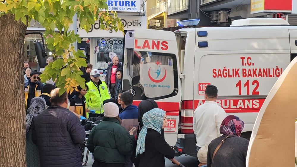 Denizli'de motosiklet ile otomobil çarpıştı: 1 yaralı