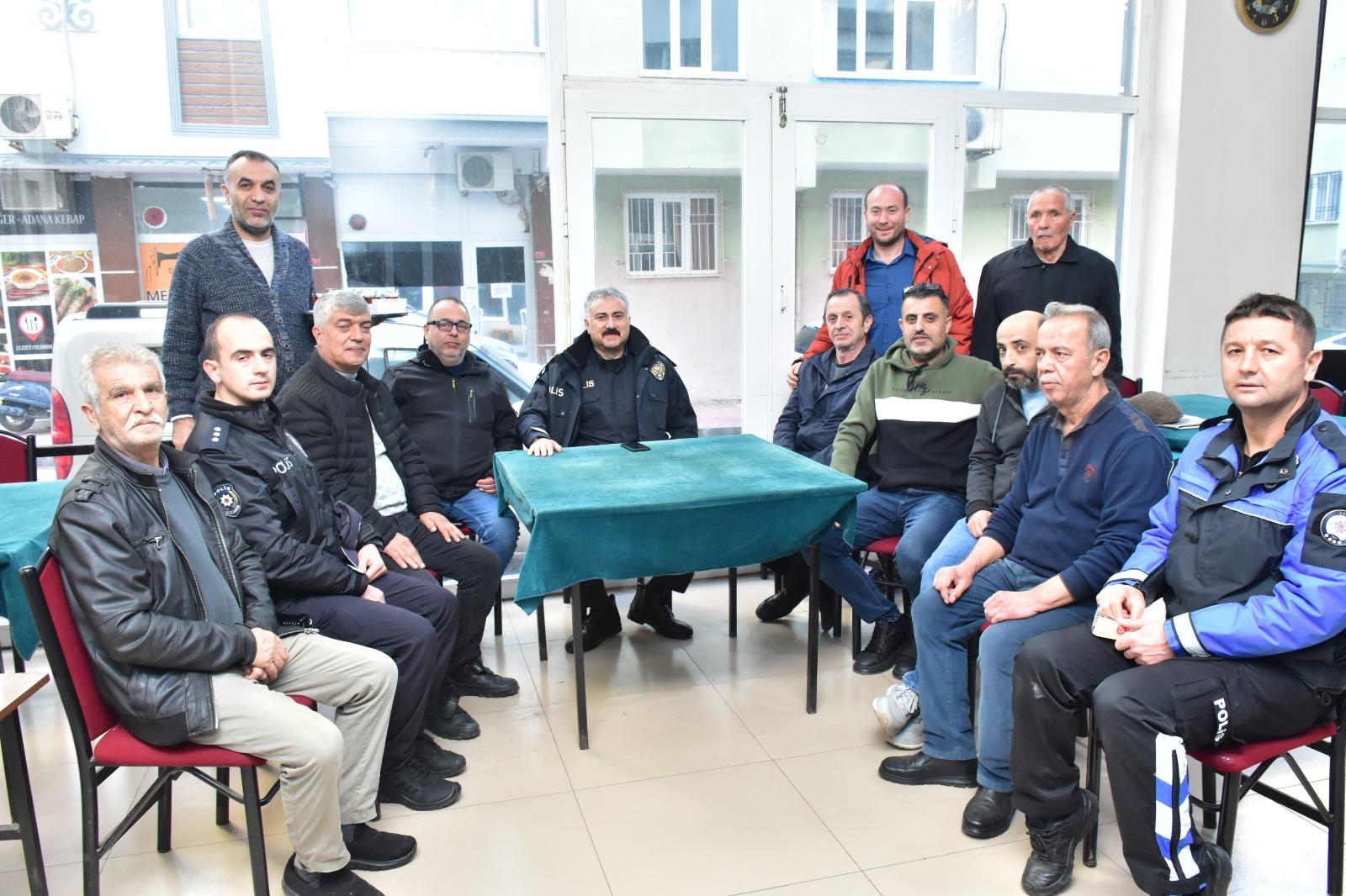 Manisa İl Emniyet Müdürü Aktaş, Şehitler Mahallesi'ni Ziyaret Etti