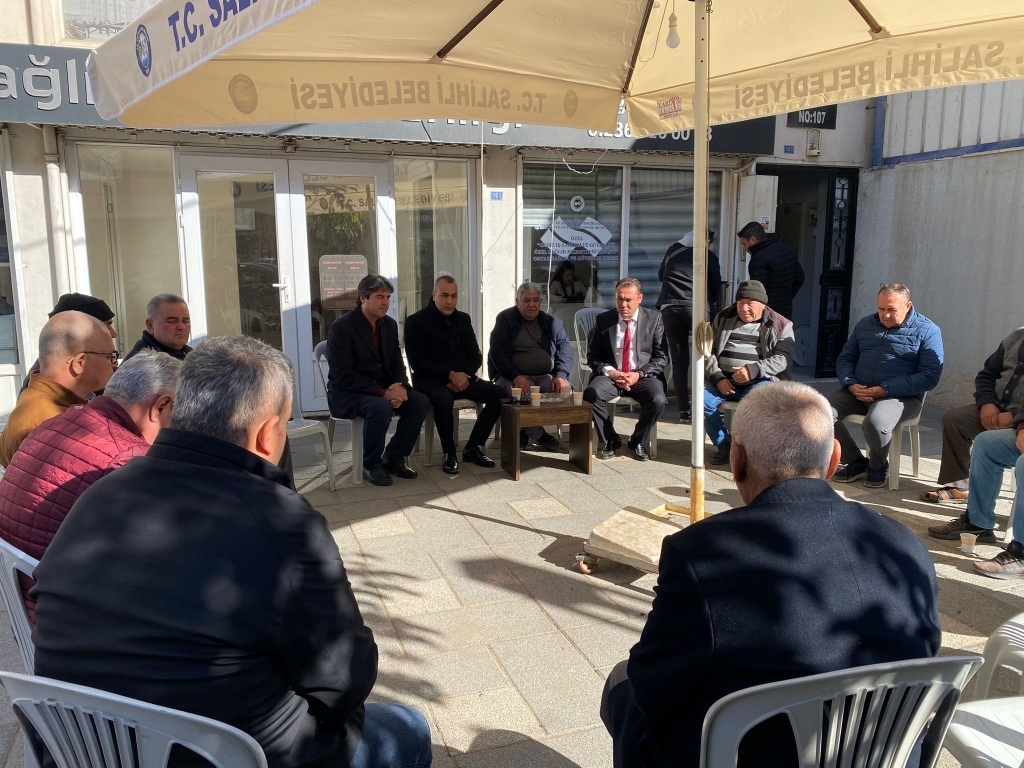 Büyükşehir Belediyesi'nden Vefat Eden Salihlili Uzman Çavuş Candaş'ın Ailesine Ziyaret!2