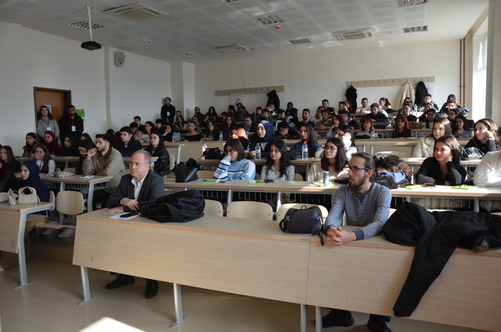 Manisa Celal Bayar Üniversitesi İktisat Kulübü'nden Kariyer Günleri (5)