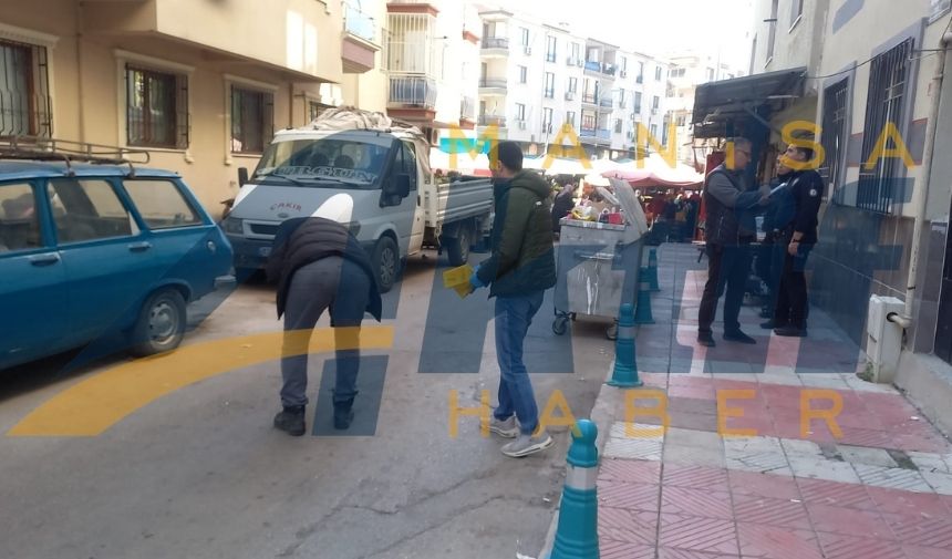 Manisa'da Pazarda Çıkan Kavgada 3 Kişi Yaralandı (3)