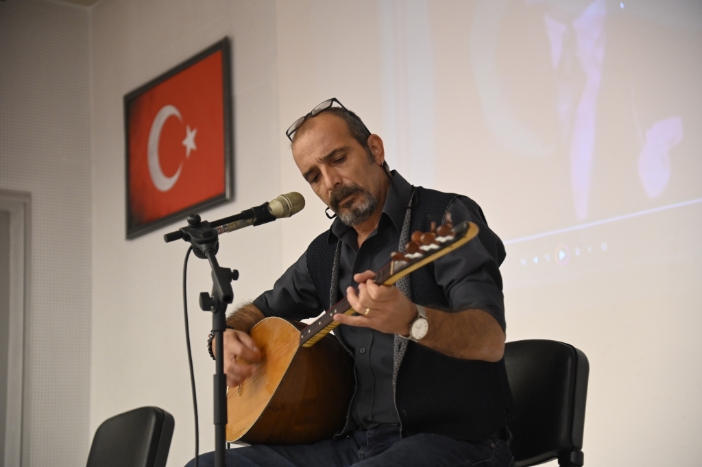 Manisa'da Sanat Ve Edebiyat Şöleni-1