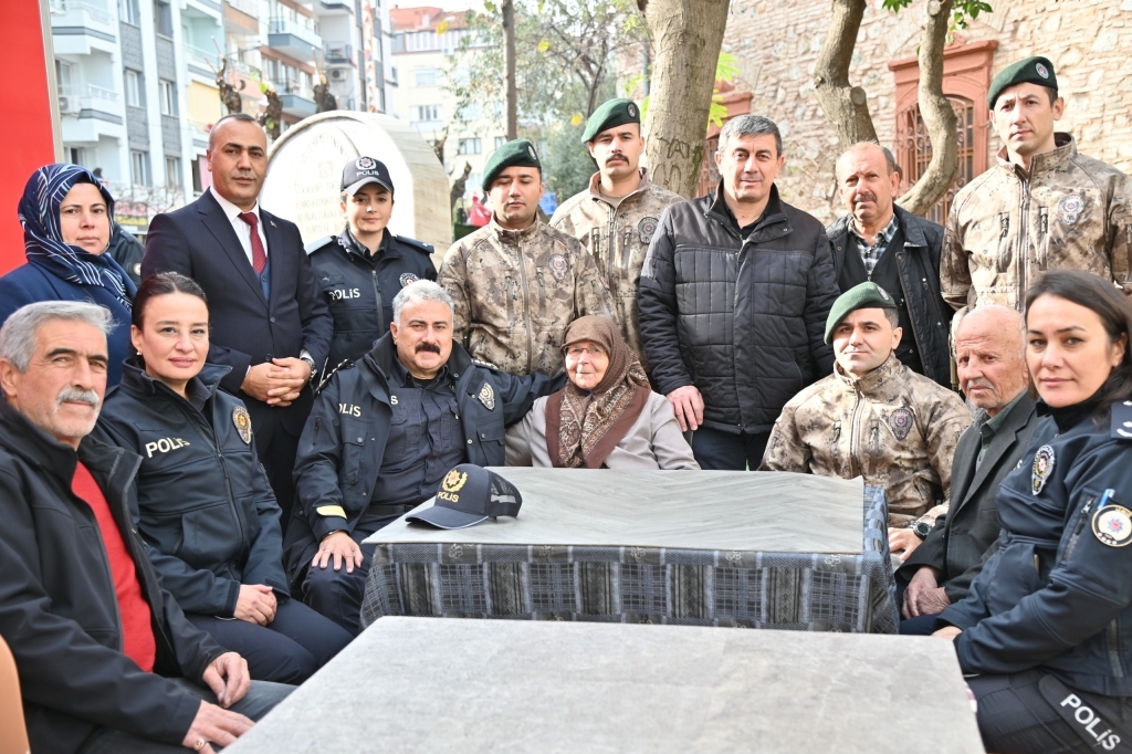 Manisa'da Şehitler Için Mevlit Ve Hayır Yemeği Düzenlendi3