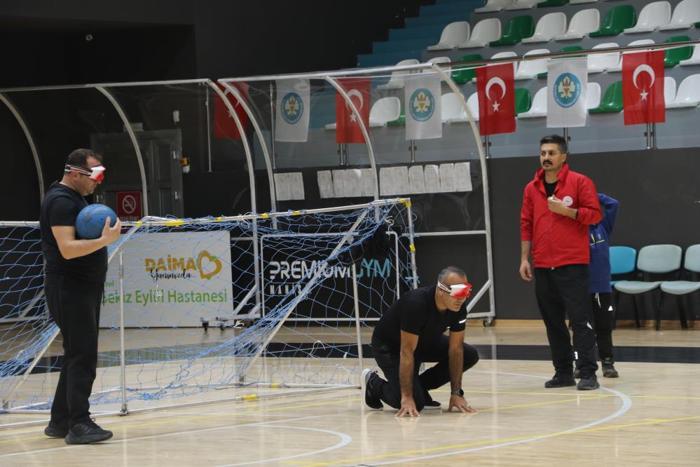 Manisa’da goalball ile engeller aşıldı-1