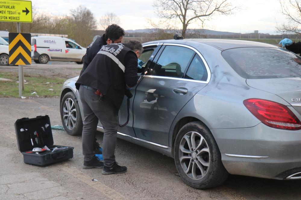 Sakarya'da kalp ve damar cerrahı başına poşet geçirilmiş halde ölü bulundu