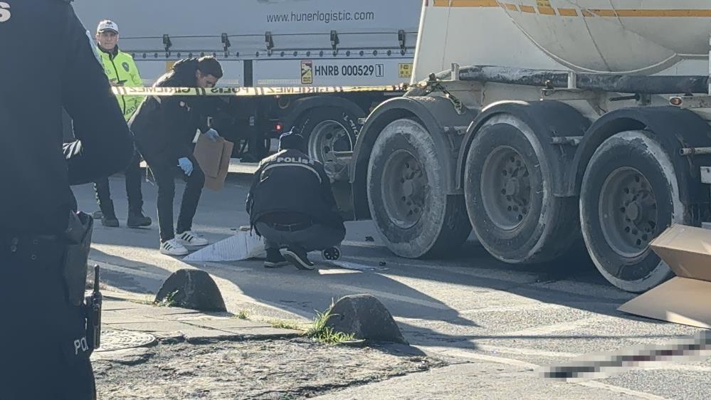 İstanbul'da evine giden yaşlı adam tankerin altında kalarak can verdi!-1