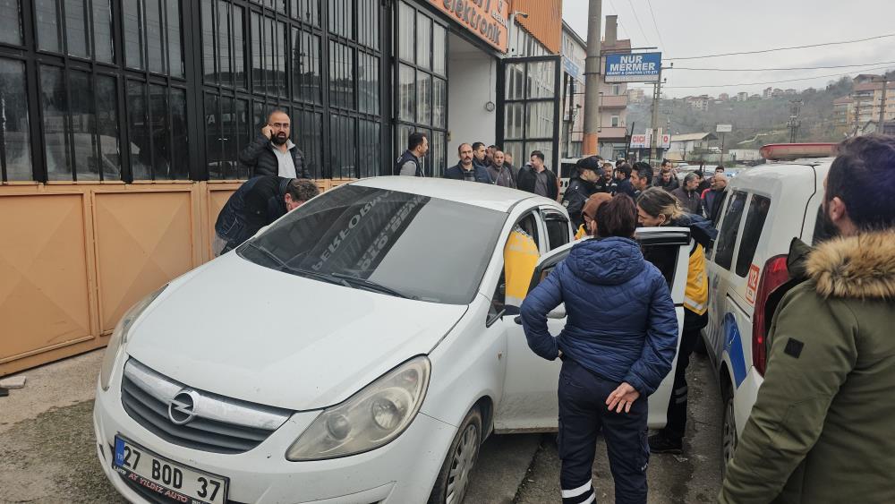 Zonguldak'ta otomobilin içerisinden ceset çıktı!