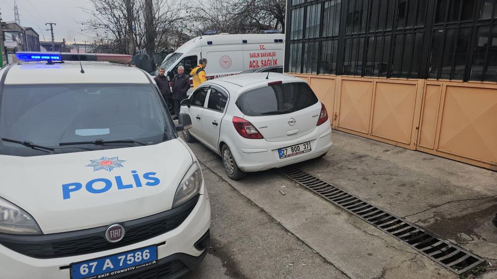 Zonguldak'ta otomobilin içerisinden ceset çıktı!