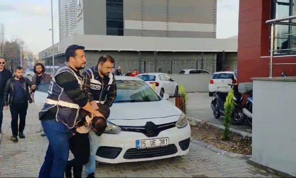 İzmir'de genç kadın, bisikletle arkasından gelen kişi tarafından taciz edildi!-1