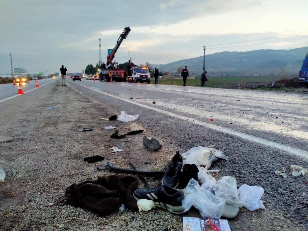 Sarıgöl-Buldan yolundaki kazada detaylar belli oldu