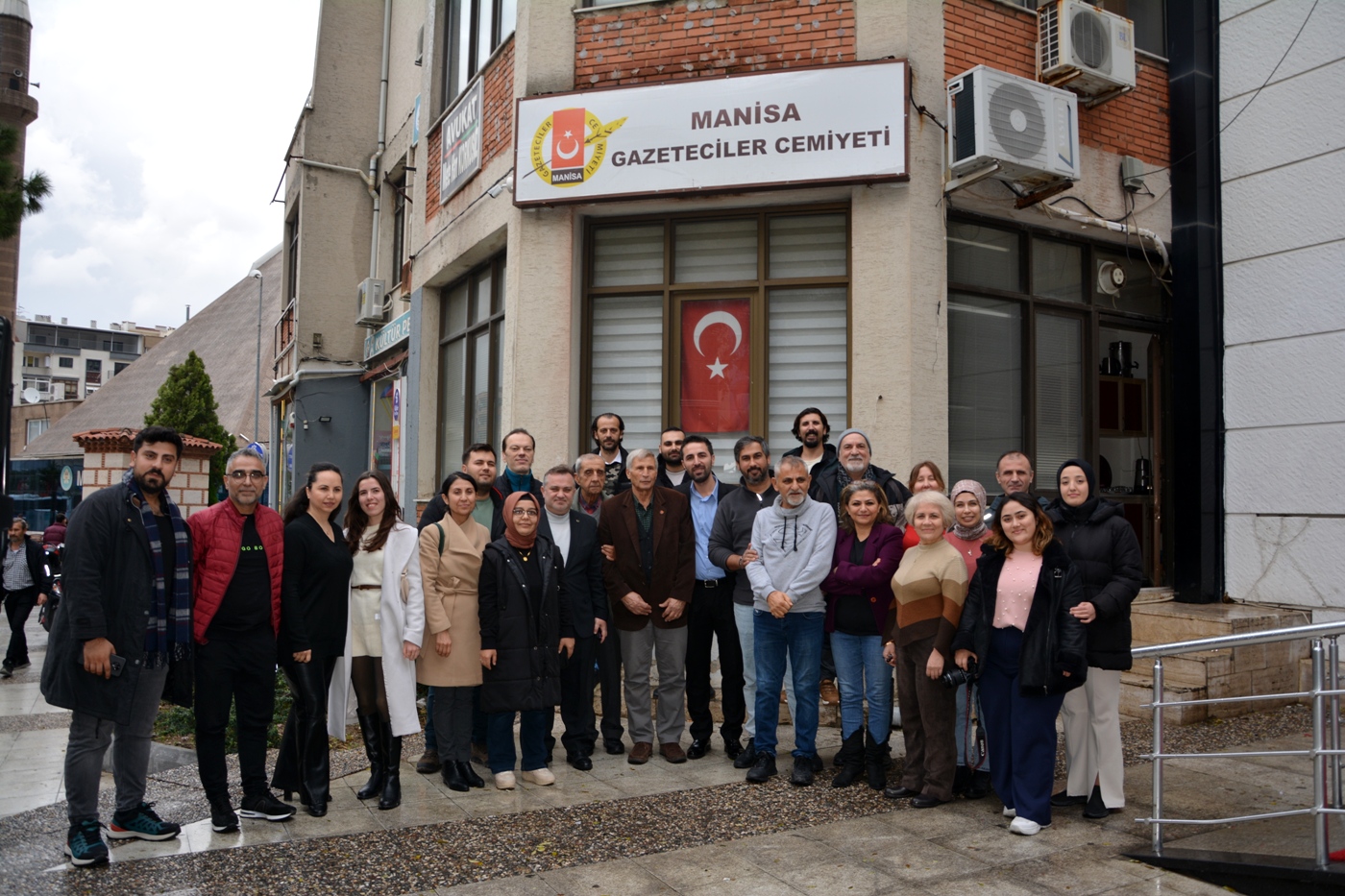 Manisa Gazeteciler Cemiyeti Başkanı Önder Aydın, Görevi Ali Filizkan’dan Devraldı (2)