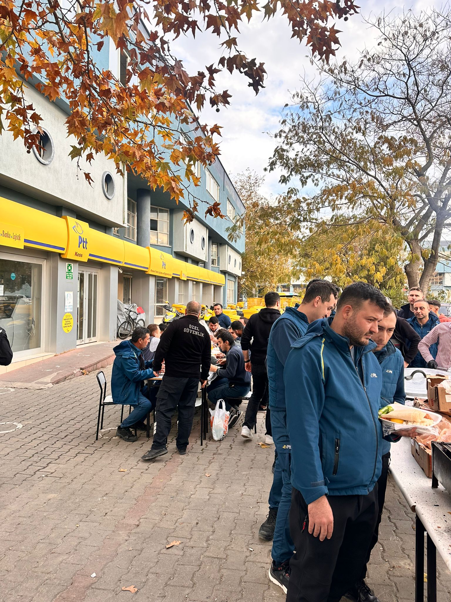 Manisa Ptt'de Personel Motivasyonu İçin Mangal Partisi! (11)