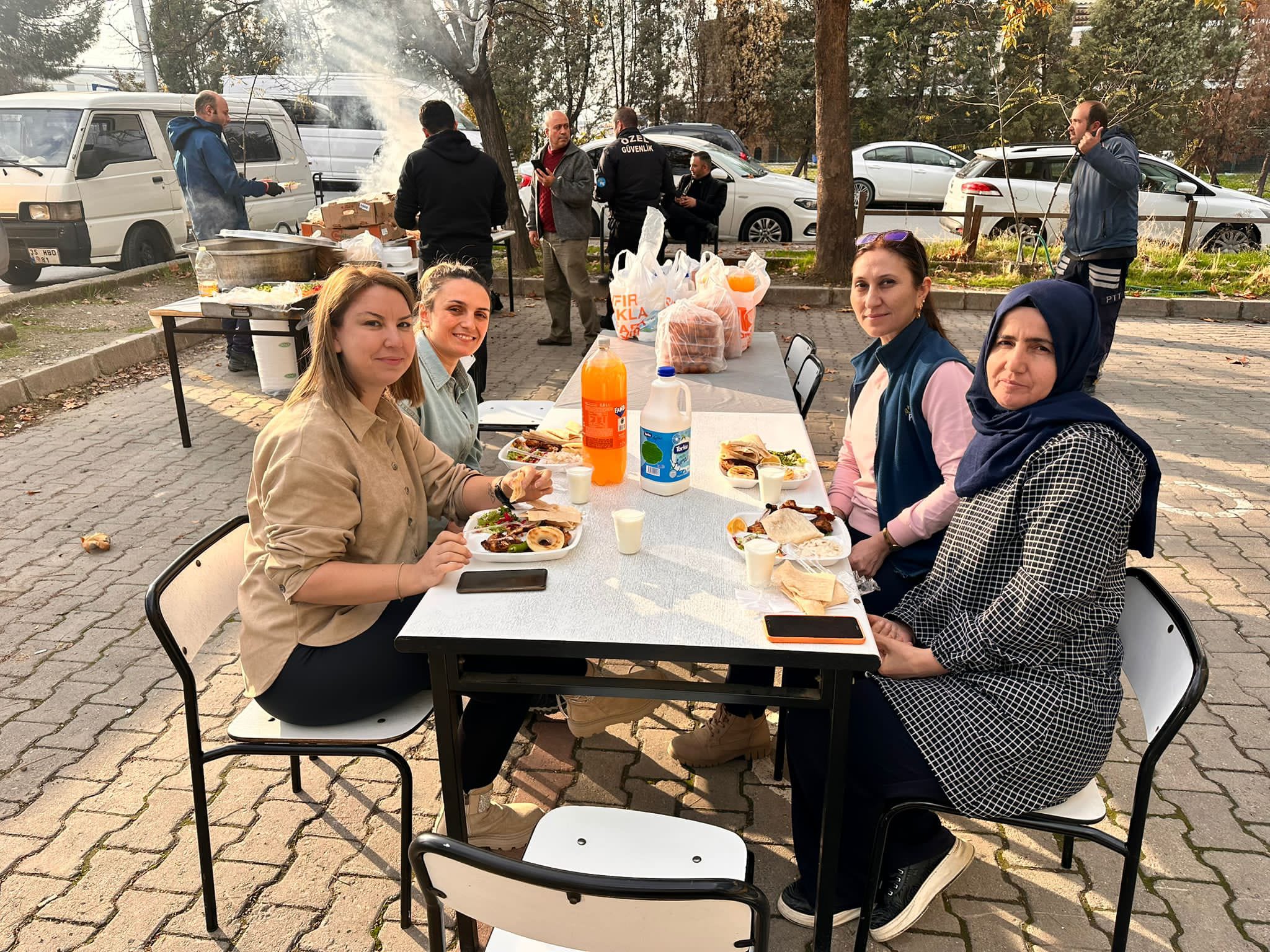 Manisa Ptt'de Personel Motivasyonu İçin Mangal Partisi! (8)