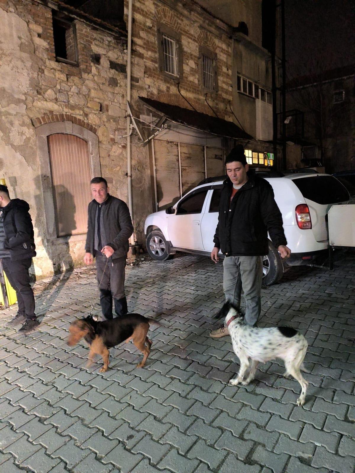 Soma Avcılar Derneği'nden Av Köpeklerine Kuduz Aşısı Ve Çip Uygulaması (4)