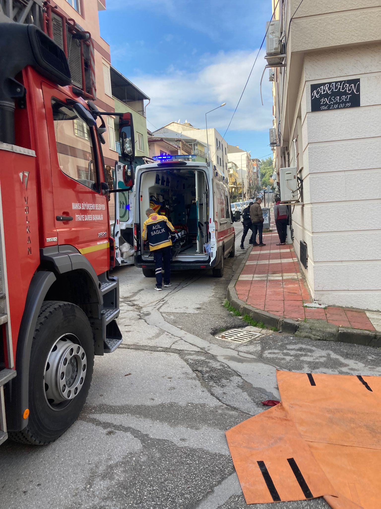 Manisa'da genç kız yaşamına son vermek istedi-1