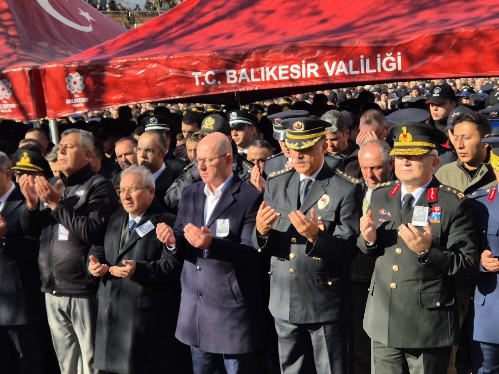 Şehit polis memuru son yolculuğuna uğurlandı!