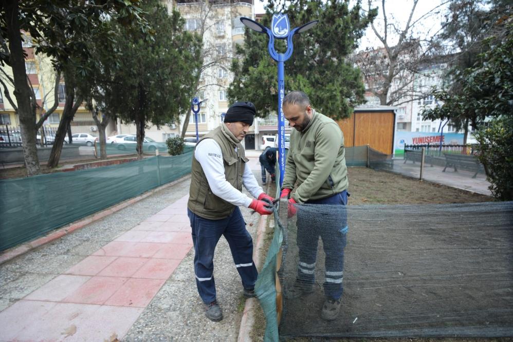 Yunusemre Belediyesi, peyzaj ve park çalışmalarını sürdürüyor